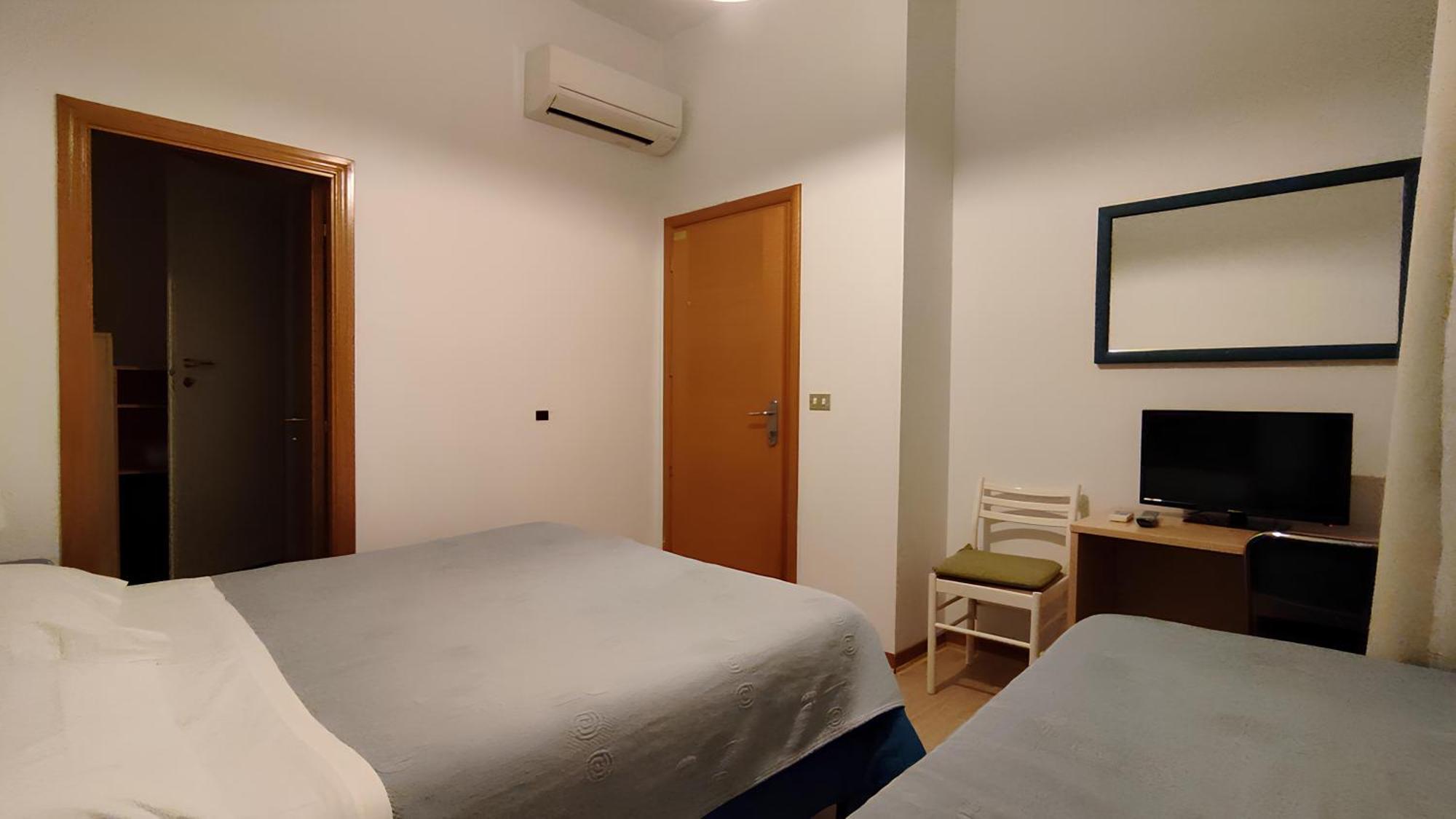 Birilli B&B Чивитанова-Марке Экстерьер фото
